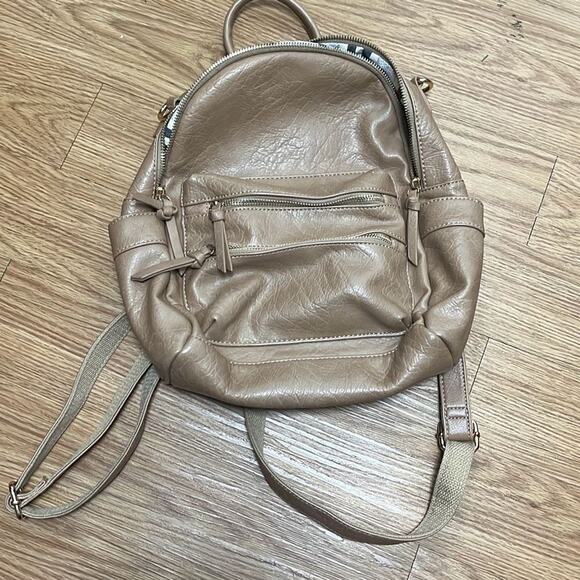 Urban Expressions Tan Reva Backpack - Picture 2 of 12